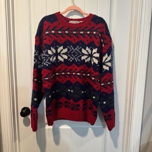 Vintage American Eagle Outfitters Red, Blue, White and Green Men's Wool Sweater